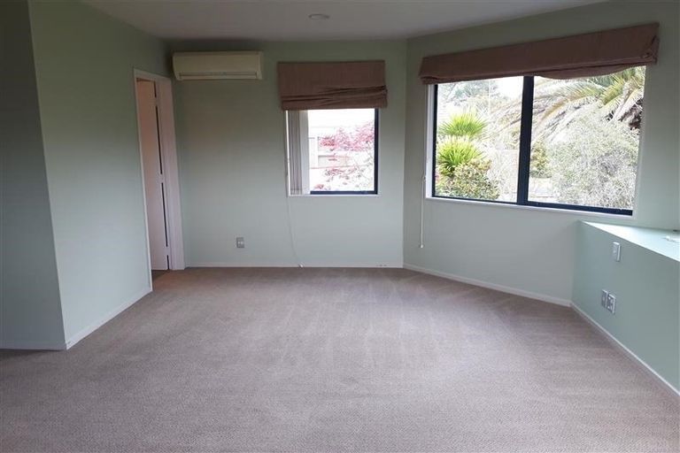 Photo of property in 2 Rimu Rise, Albany, Auckland, 0632