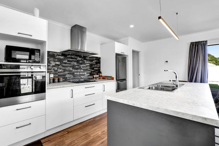 Photo of property in 3 Tangaroa Street, Waitara, 4320