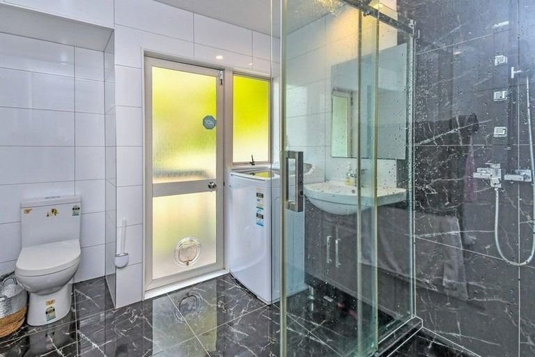 Photo of property in 15 Lowburn Place, Clover Park, Auckland, 2019