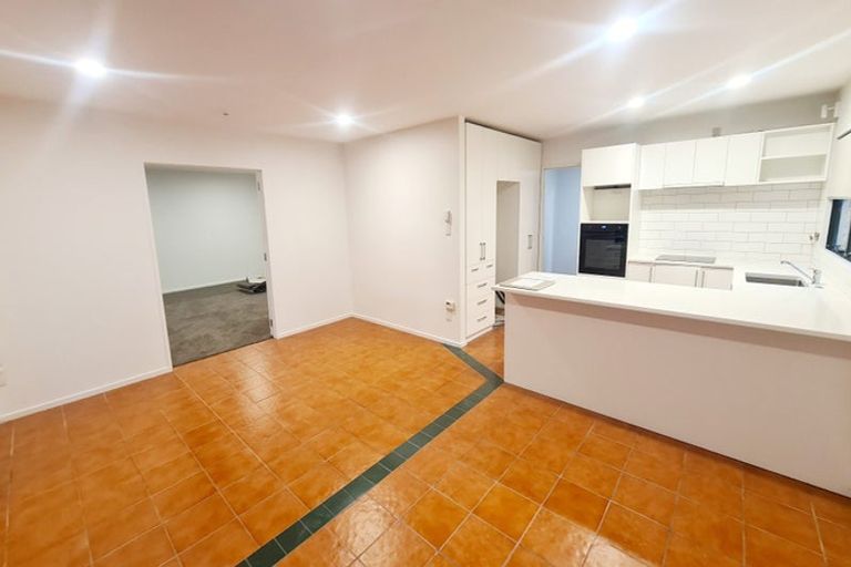 Photo of property in 10b Swanleigh Place, Ilam, Christchurch, 8041