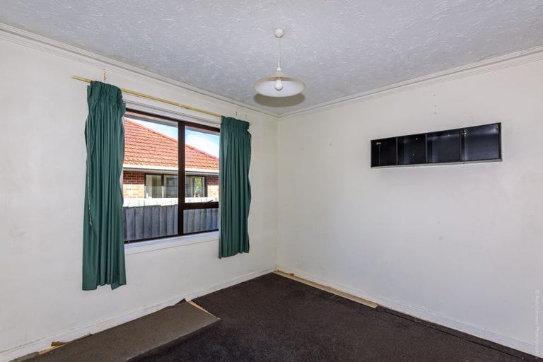 Photo of property in 46 Athol Terrace, Upper Riccarton, Christchurch, 8041