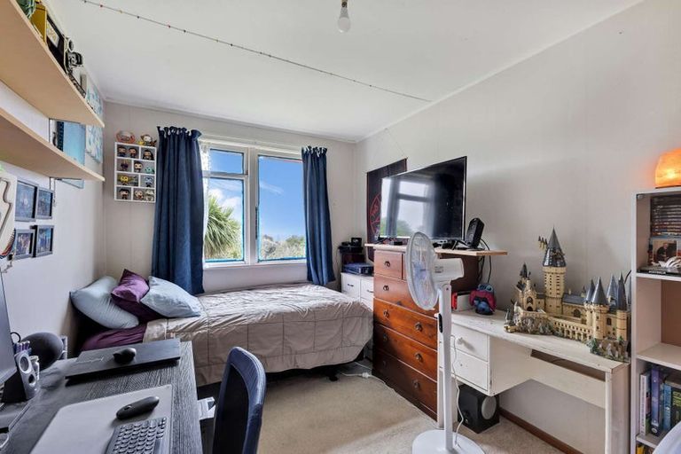 Photo of property in 15b Miro Street, Merrilands, New Plymouth, 4312