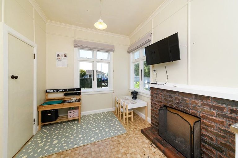 Photo of property in 42 Alexandra Street, Marton, 4710