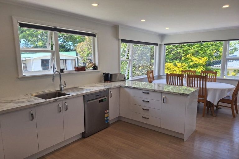 Photo of property in 25 Mary Crescent, Elderslea, Upper Hutt, 5018