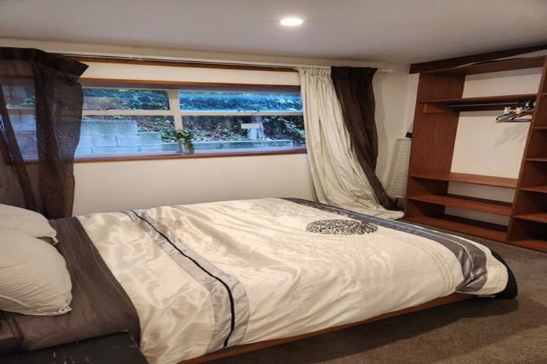 Photo of property in 34 Cannon Hill Crescent, Mount Pleasant, Christchurch, 8081