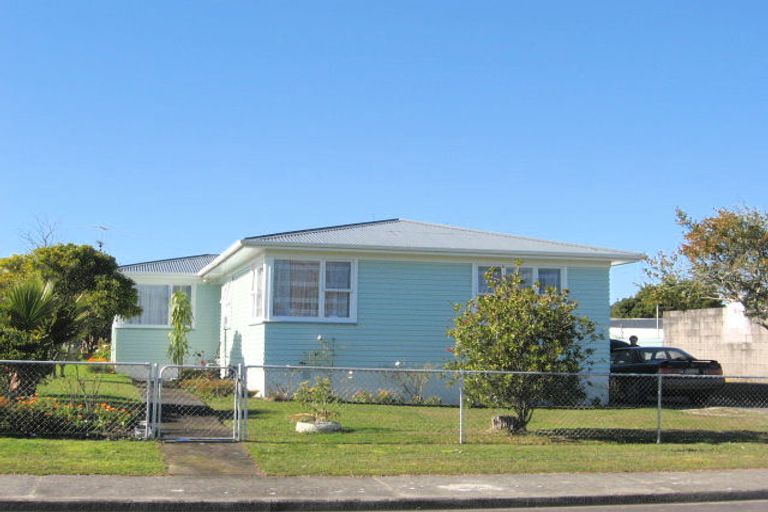 Photo of property in 40 President Avenue, Papakura, 2110