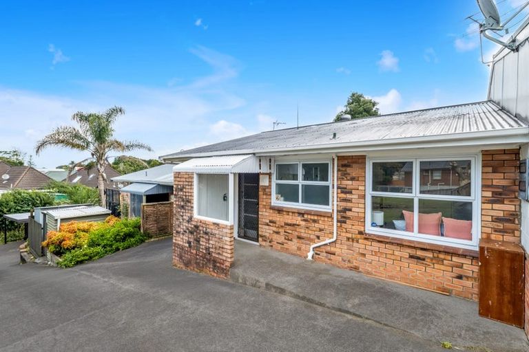 Photo of property in 3b Kelvyn Grove, Hillpark, Auckland, 2102