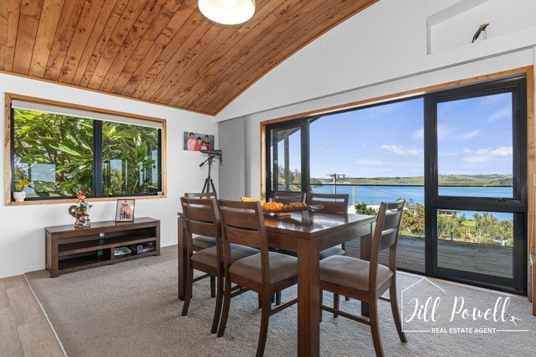 Photo of property in 36 Kilbraugh Street, Whakapirau, Maungaturoto, 0583