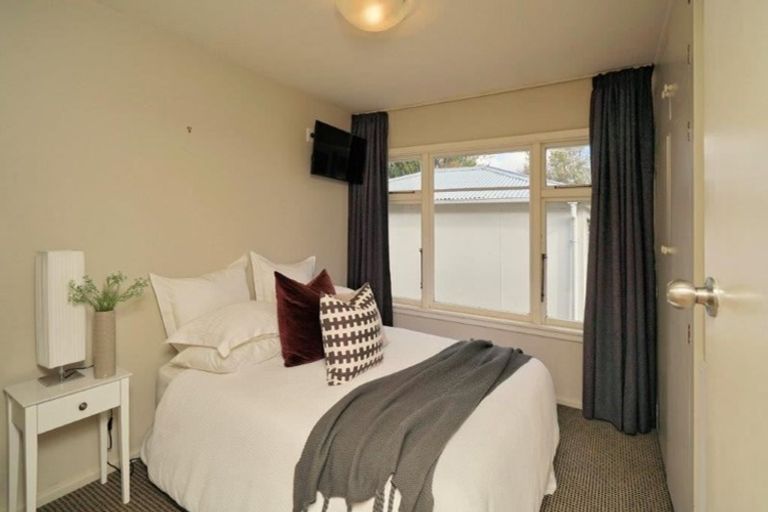 Photo of property in 1/420 Memorial Avenue, Burnside, Christchurch, 8053