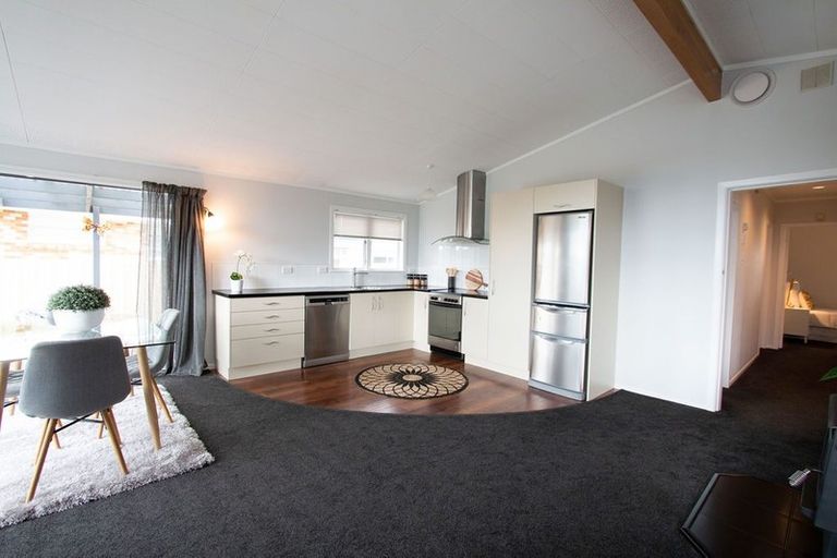 Photo of property in 11 Uta Street, Utuhina, Rotorua, 3015