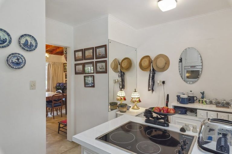 Photo of property in 48 Makora Road, Otaihanga, Paraparaumu, 5036