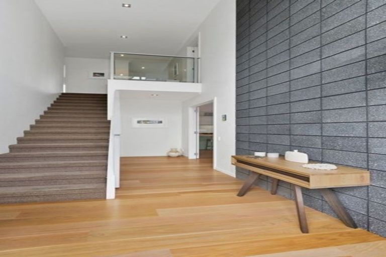 Photo of property in 131 Kowhai Road, Mairangi Bay, Auckland, 0630