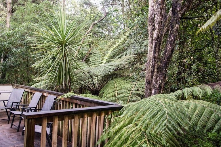 Photo of property in 28a Brunton Place, Glenfield, Auckland, 0629