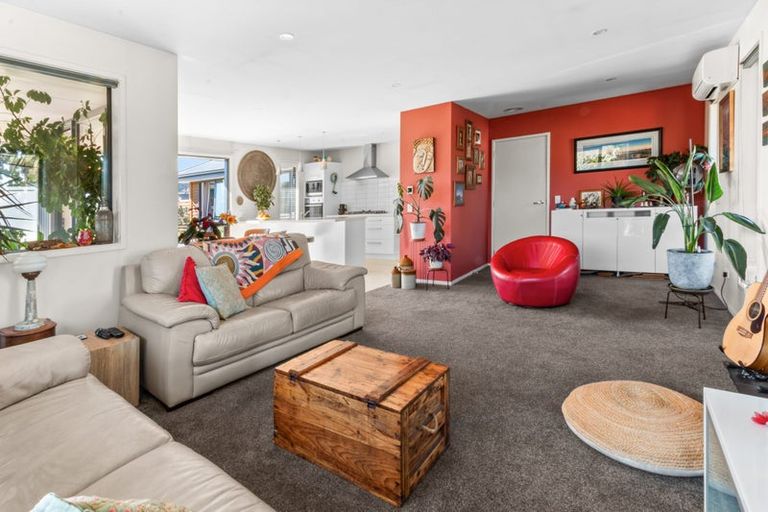 Photo of property in 1 Jack Young Place, Albert Town, Wanaka, 9305