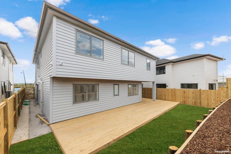 Photo of property in 20 Evergreen Parade, Rosehill, Papakura, 2113