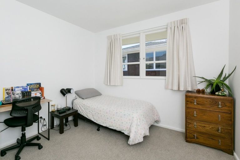Photo of property in 6 Aotea Crescent, Havelock North, 4130