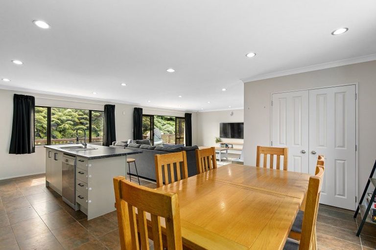 Photo of property in 73 Percy Kinsman Crescent, Riverstone Terraces, Upper Hutt, 5018