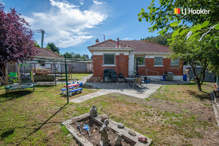 Photo of property in 1 Manchester Street, Bradford, Dunedin, 9011