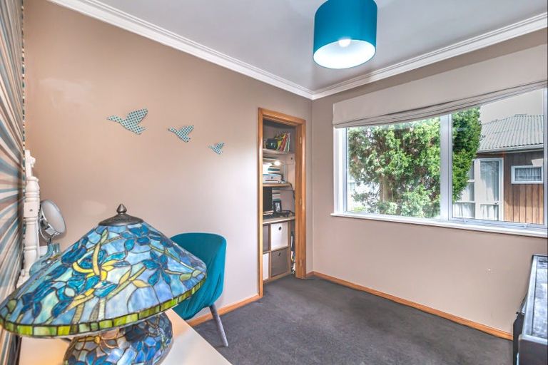 Photo of property in 261 Cambridge Street, Levin, 5510