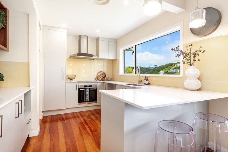 Photo of property in 20 Putnam Street, Northland, Wellington, 6012