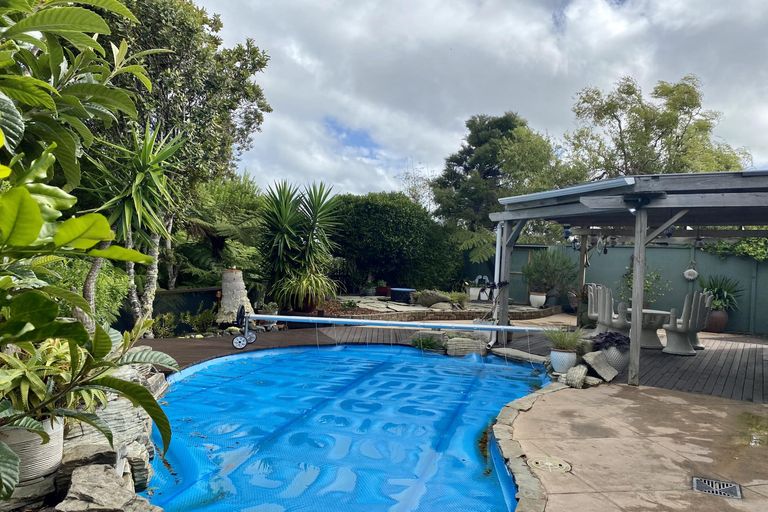 Photo of property in 82 Te Haumi Drive, Paihia, 0200