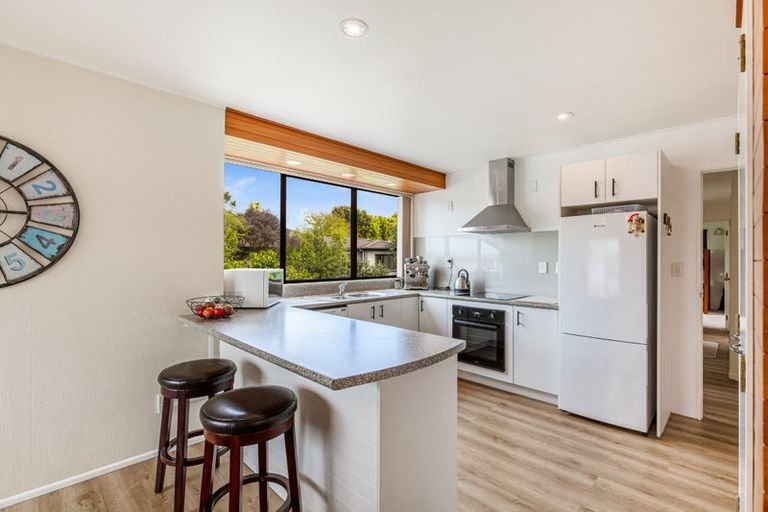 Photo of property in 2/17 Duncan Avenue, Te Atatu South, Auckland, 0610