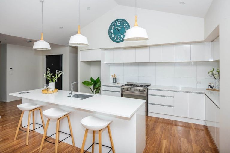 Photo of property in 12 Kentwood Place, Flagstaff, Hamilton, 3210