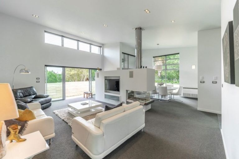 Photo of property in 8 Sherwood Downs Drive, Horsham Downs, Hamilton, 3281