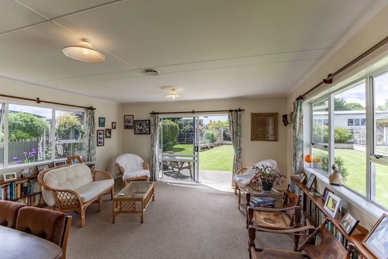 Photo of property in 61 Racecourse Road, Waipukurau, 4200
