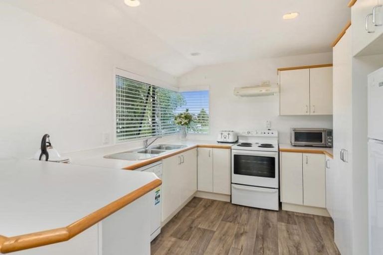 Photo of property in 2/16 Aubrey Crescent, Rainbow Point, Taupo, 3330