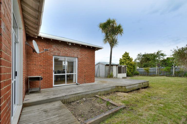 Photo of property in 100 Melbourne Street, South Dunedin, Dunedin, 9012