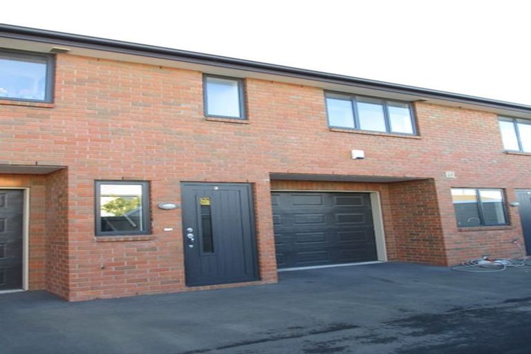 Photo of property in 3/82 Packe Street, Edgeware, Christchurch, 8013