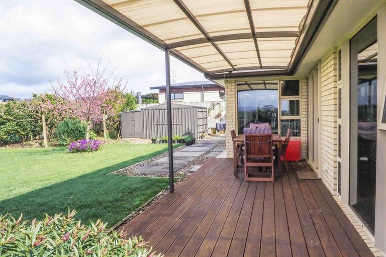 Photo of property in 16 Vantage Place, Omokoroa, 3114