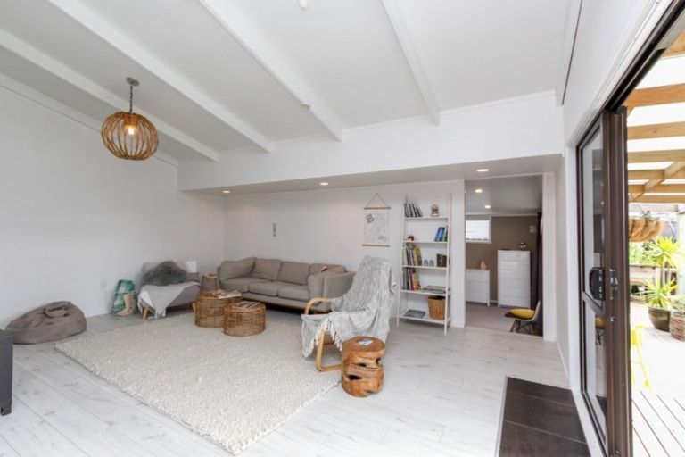 Photo of property in 9 Rahiri Street, Waitara, 4320