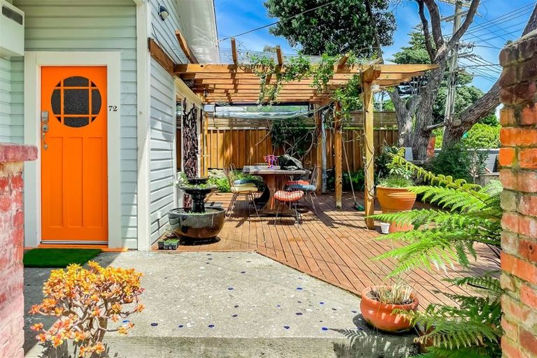 Photo of property in 72 Tilley Road, Paekakariki, 5034