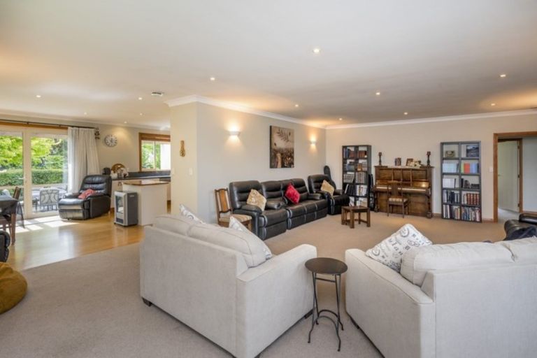 Photo of property in 50 Chester Street, Levin, 5510