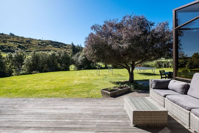 Photo of property in 300 Tirohanga Road, North Taieri, Mosgiel, 9092