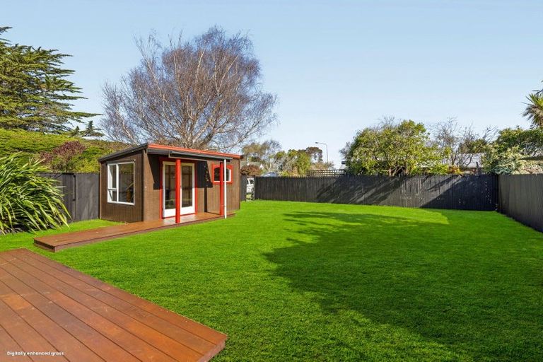 Photo of property in 121 Park Terrace, Waikuku Beach, 7473