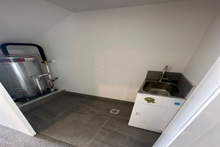 Photo of property in 39 Oakum Road, Whitby, Porirua, 5024