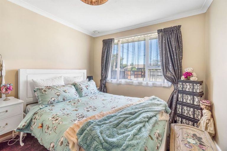 Photo of property in 37 Digby Place, Bromley, Christchurch, 8062