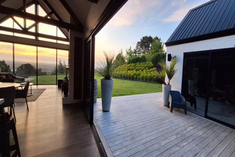 Photo of property in 46 Harry Dreadon Road, Opaheke, Papakura, 2584