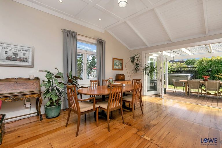 Photo of property in 60 Ngataringa Road, Devonport, Auckland, 0624