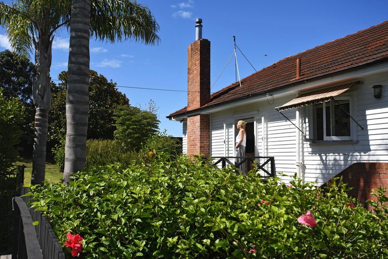 Photo of property in 10 Totara Road, Leigh, 0985