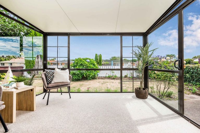 Photo of property in 100 Hillcrest Road, Raumati Beach, Paraparaumu, 5032