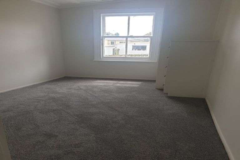 Photo of property in 7 Coles Crescent, Papakura, 2110