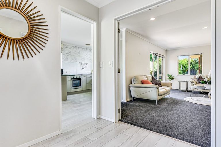 Photo of property in 4 Abergeldie Way, Cambridge, 3434