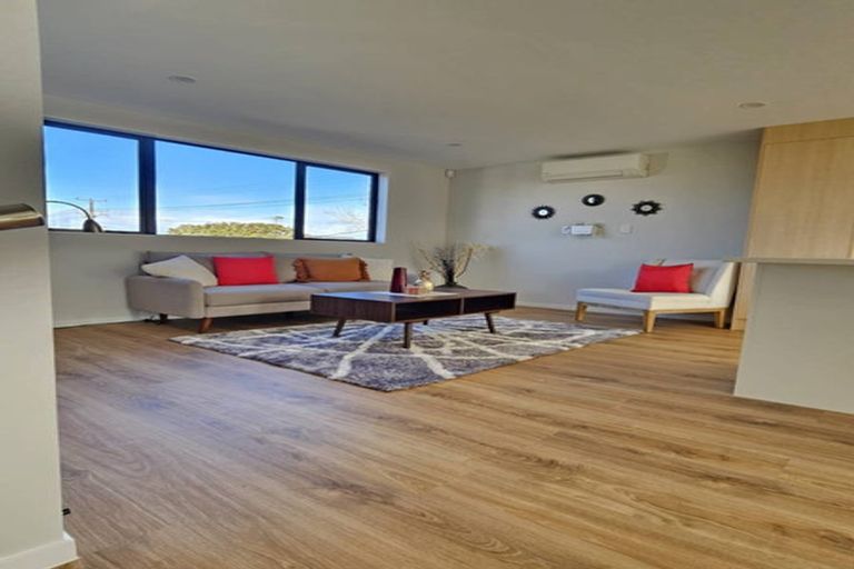 Photo of property in 2/30 Woodford Avenue, Henderson, Auckland, 0610