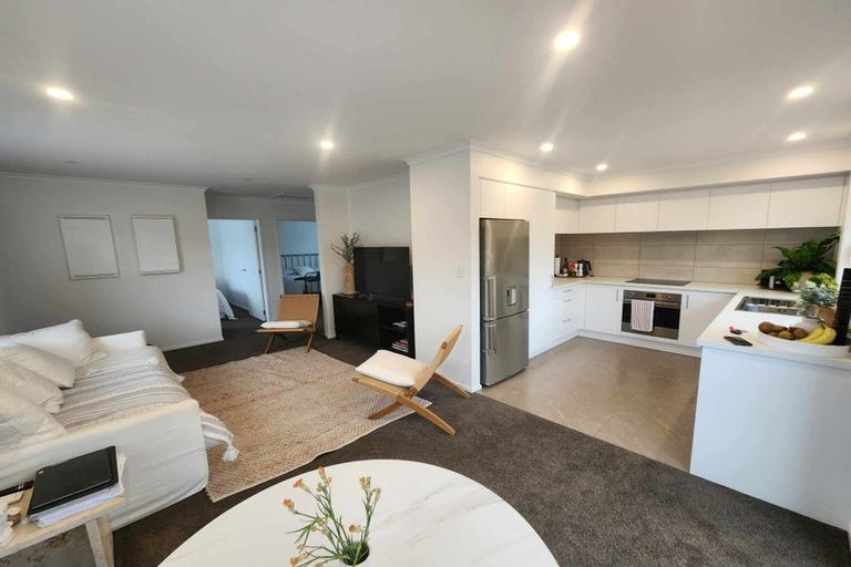 Photo of property in 25 Applemoors Way, Riverhead, 0820