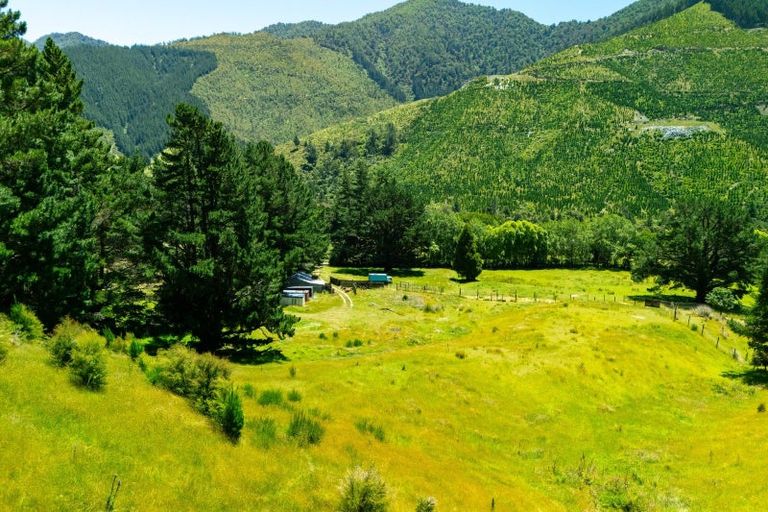 Photo of property in 477 Wakamarina Road, Canvastown, Havelock, 7178