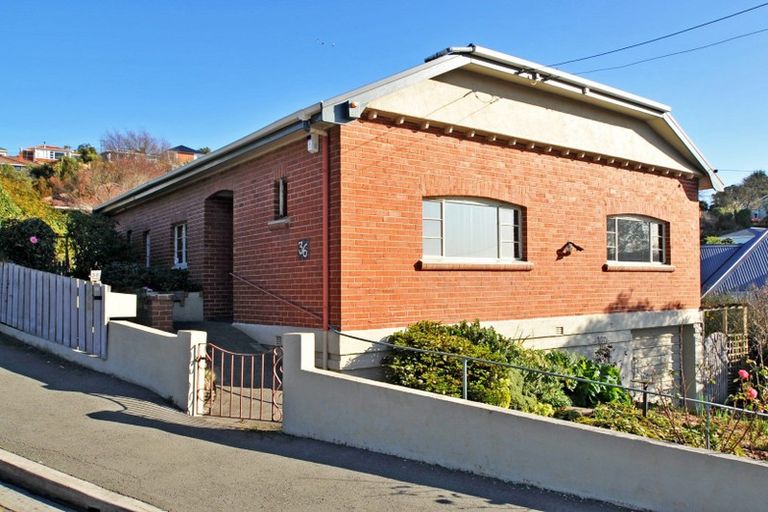 Photo of property in 36 Middleton Road, Kew, Dunedin, 9012